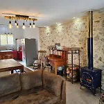Honey House, Air Conditioning, Stove, Pets Ok * Fitou