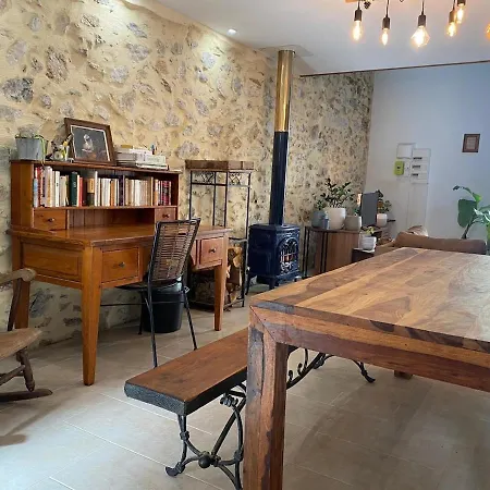 Honey House, Air Conditioning, Stove, Pets Ok Fitou