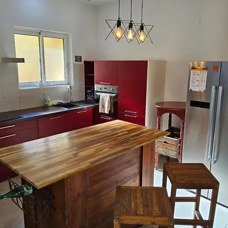 Honey House, Air Conditioning, Stove, Pets Ok Apartmán